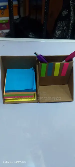 Fordable Pen Holder With Sticky Note And Tage