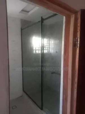 Sliding Shower Cubicle With Black Accessories