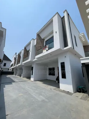 4bdrm Duplex in Lekki for sale