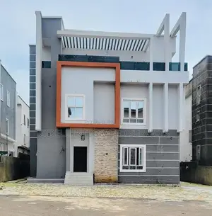 6bdrm Duplex in Kaura for sale