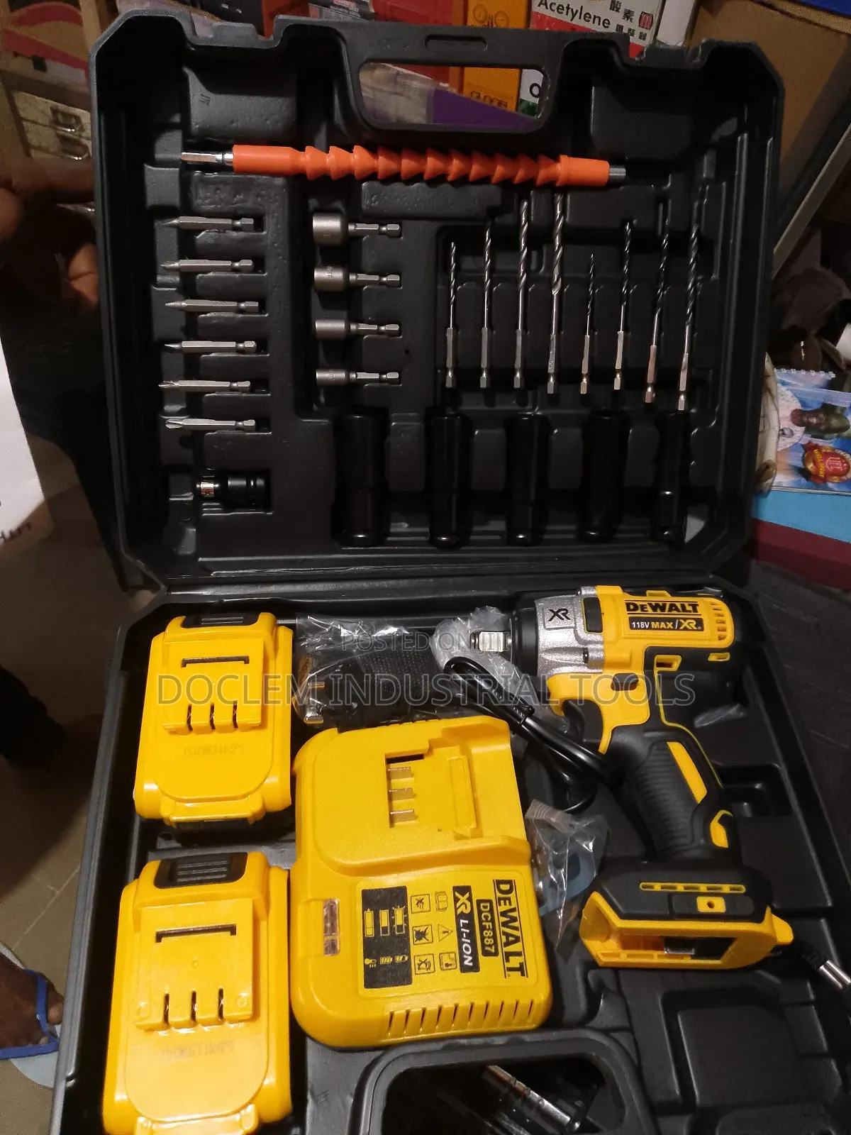 Socketing Machine With Accessories