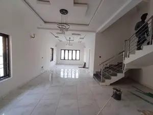 4bdrm Townhouse / Terrace in Guzape District for rent