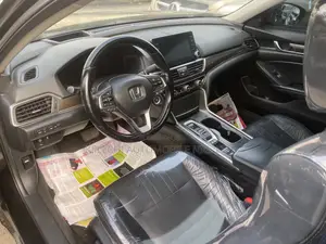 Honda Accord Touring 2.0T 2018 Black