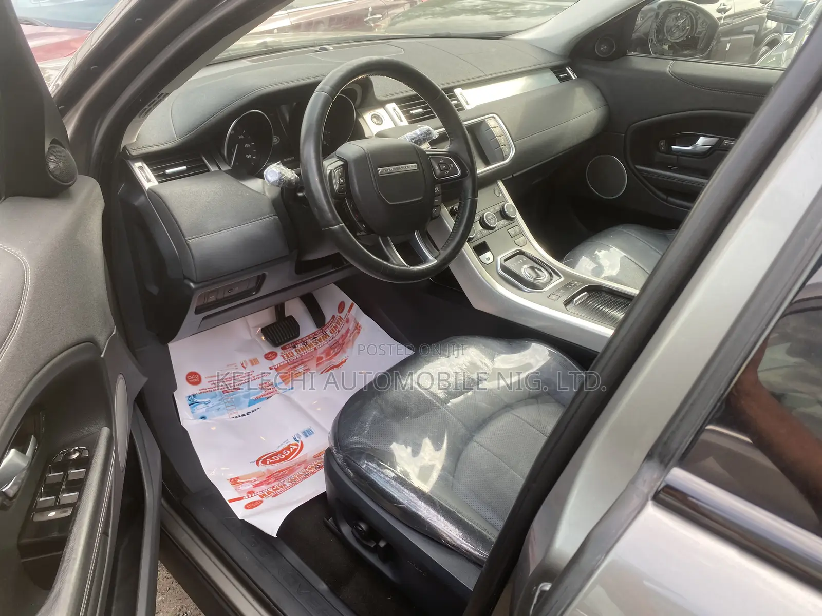 Land Rover Range Rover Evoque HSE 4x4 5-Door 2017 Gray