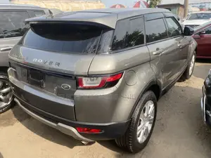 Land Rover Range Rover Evoque HSE 4x4 5-Door 2017 Gray