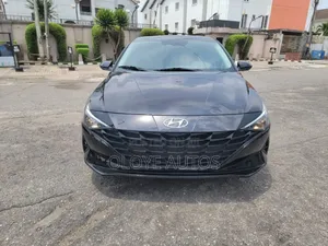 Hyundai Elantra 2022 Black