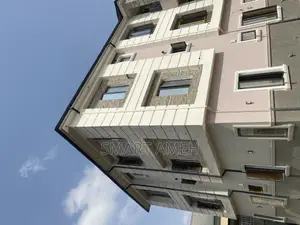2bdrm Block of Flats in Crown Estate, Dawaki for rent