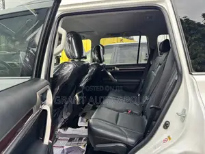 Lexus GX 460 Base 2016 White