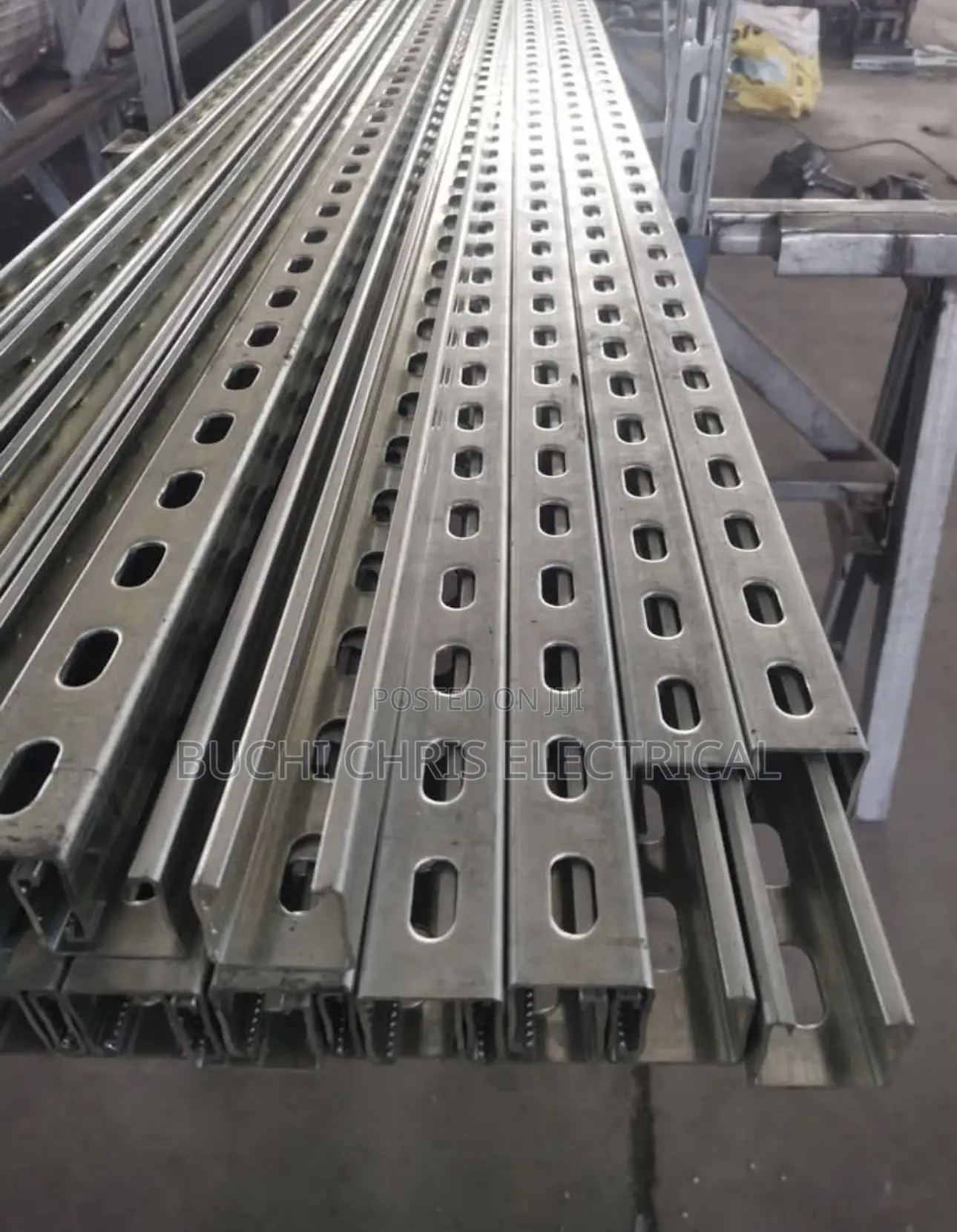 41x41 Unstrust Rail