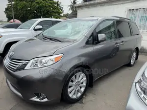 Toyota Sienna Limited 7 Passenger 2012 Gray
