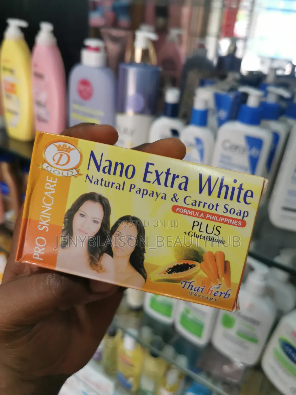 Nano Extra White Vitamin C Soap