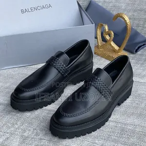 Balenciaga Luxury Classic Shoe