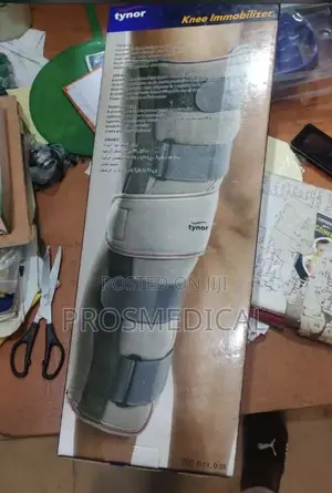 Knee Immobilizer