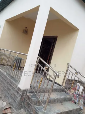 2bdrm Block of Flats in Benin City for rent