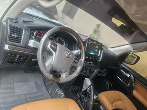 Toyota Land Cruiser 4.0 V6 GXR 2020 White