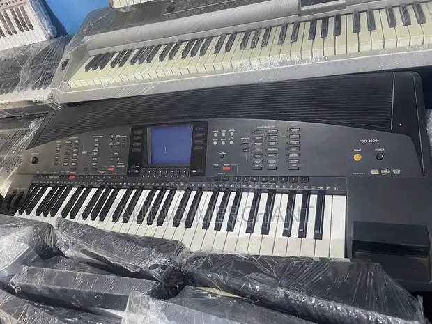 ヤマハ デジタルキーボード PSR-4000 Yamaha PSR-4000 61-Key Digital