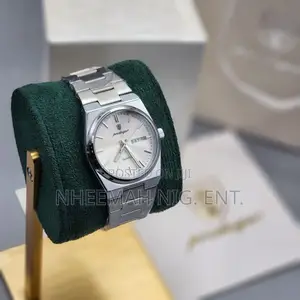 Poedagar Quartz Movement Wristwatch