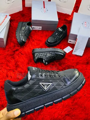 High Quality Luxury Men's Sneakers Prada Available In Store