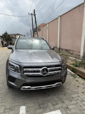 Mercedes-Benz GLB-Class GLB 250 4MATIC 2022 Gray