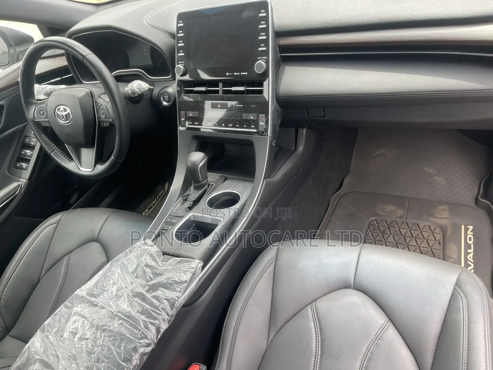 Toyota Avalon Limited 2020 White