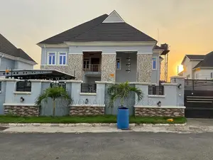 Furnished 5bdrm Duplex in Samonda for sale