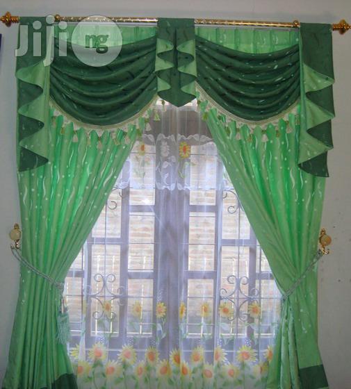 Curtain Professional Touch