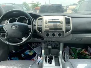 Toyota Tacoma Access Cab Automatic 2009 Silver