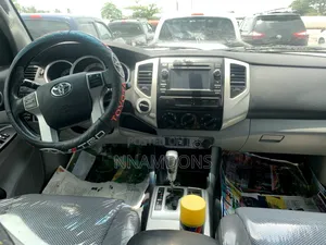 Toyota Tacoma 2013 White