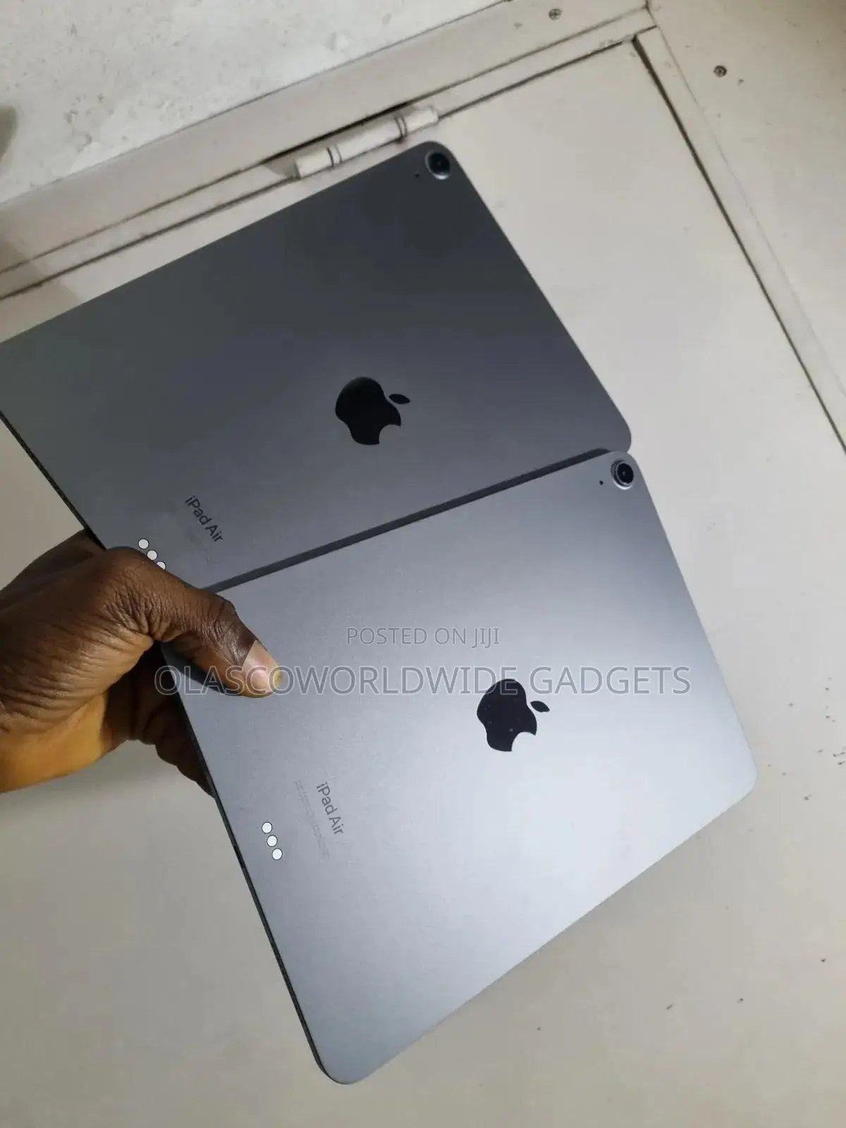 New Apple iPad Air (2022) 64 GB Gray