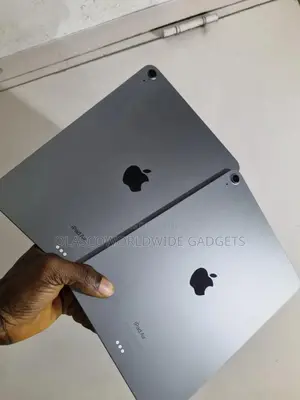 New Apple iPad Air (2022) 64 GB Gray