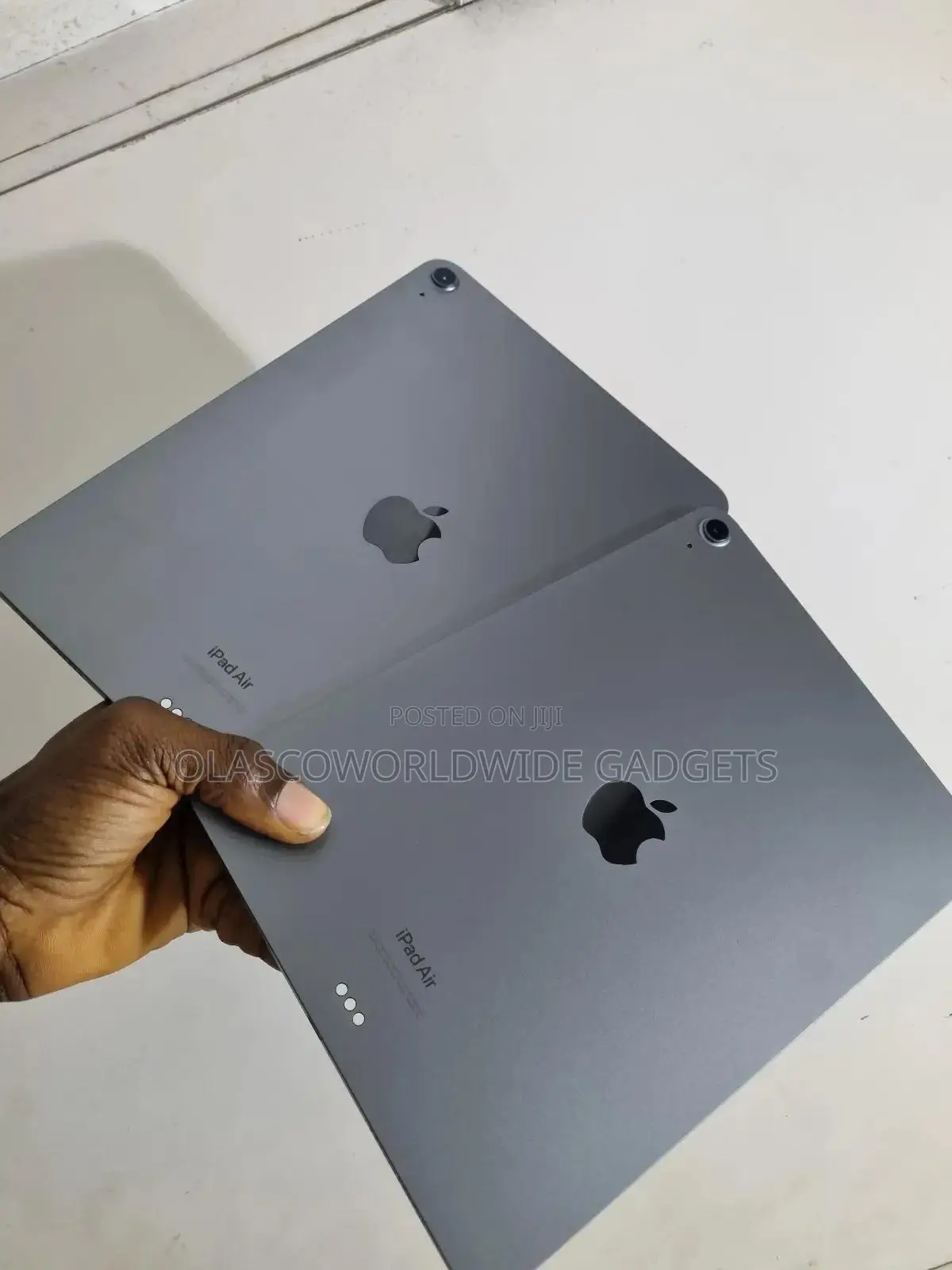 New Apple iPad Air (2022) 64 GB Gray