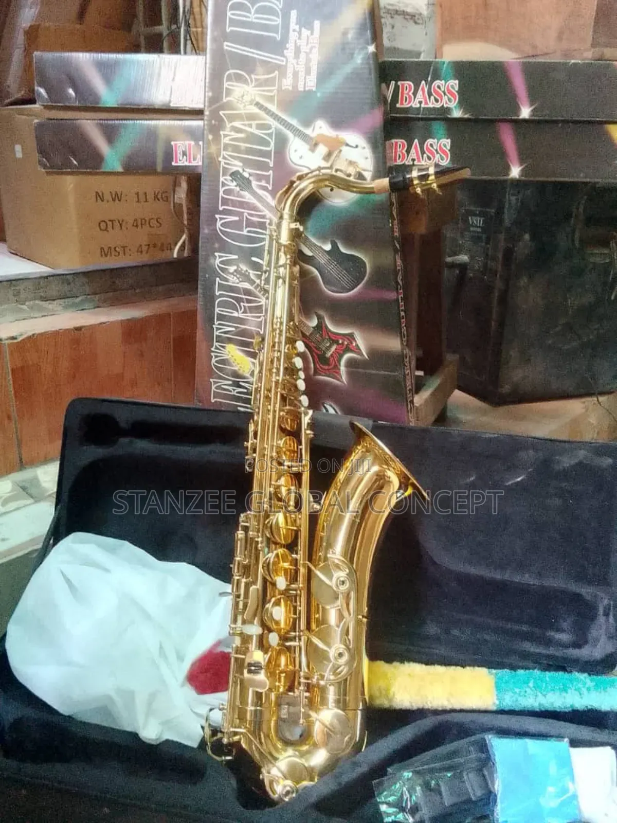 Yamaha Tenor Saxophone Gold