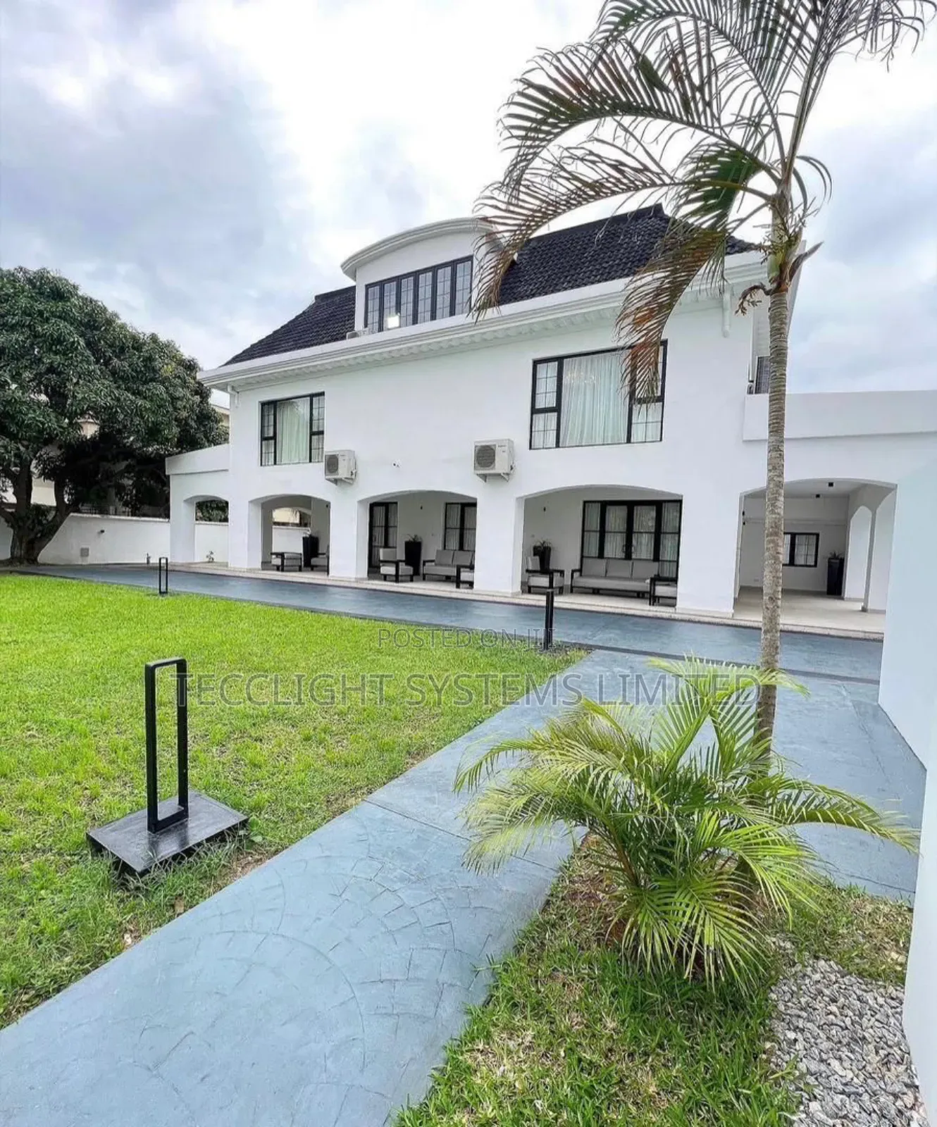 5bdrm Mansion in Ikoyi Lagos, Sangotedo for sale