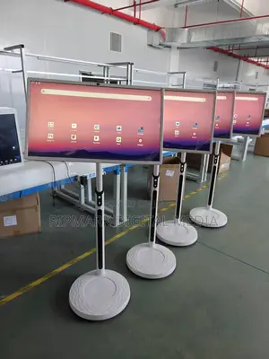 32 Inches Rechargeable Rotating Android Touchscreen