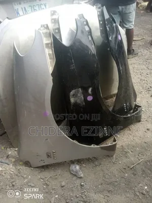 Toyota Corolla 2005 Model the Two Side Fender