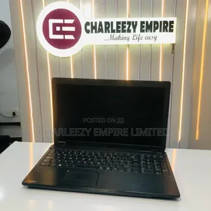 Photo - Laptop Toshiba Satellite C850 4GB Intel Pentium HDD 160GB
