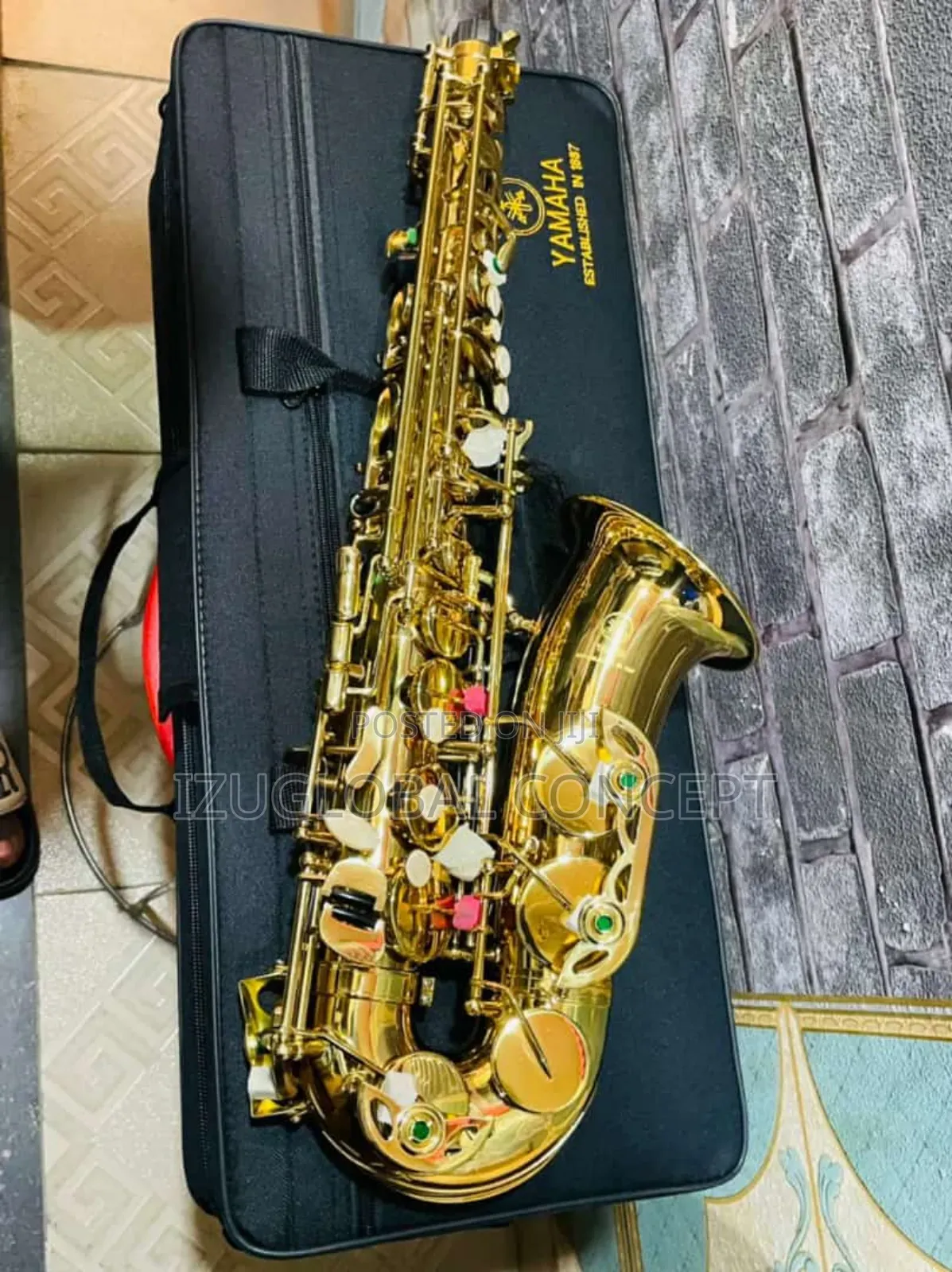 Yamaha Professional Alto Gold Saxophone