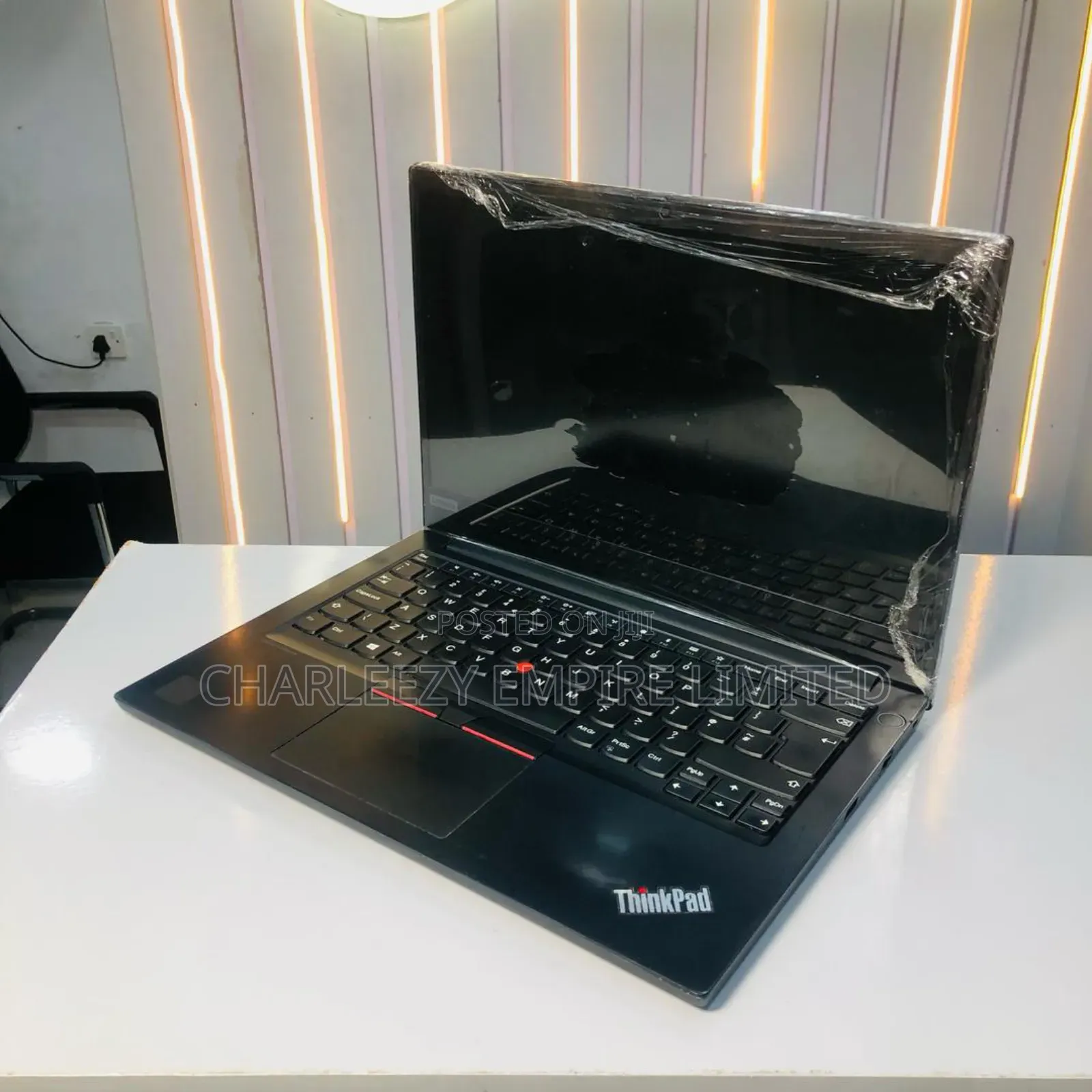 Laptop Lenovo ThinkPad E14 G5 8GB Intel Core I5 HDD 256GB