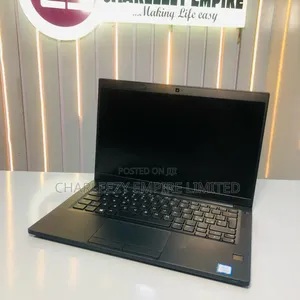 Laptop Dell Latitude 7390 8GB Intel Core I5 HDD 256GB