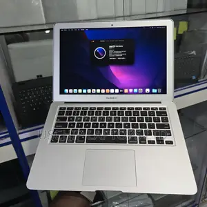 Laptop Apple MacBook Air 8GB Intel Core i7 SSD 128GB