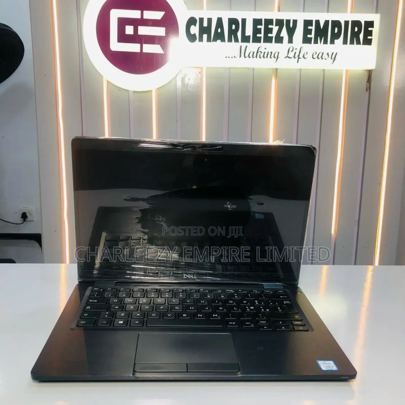 Laptop Dell Latitude 5300 8GB Intel Core I5 HDD 256GB
