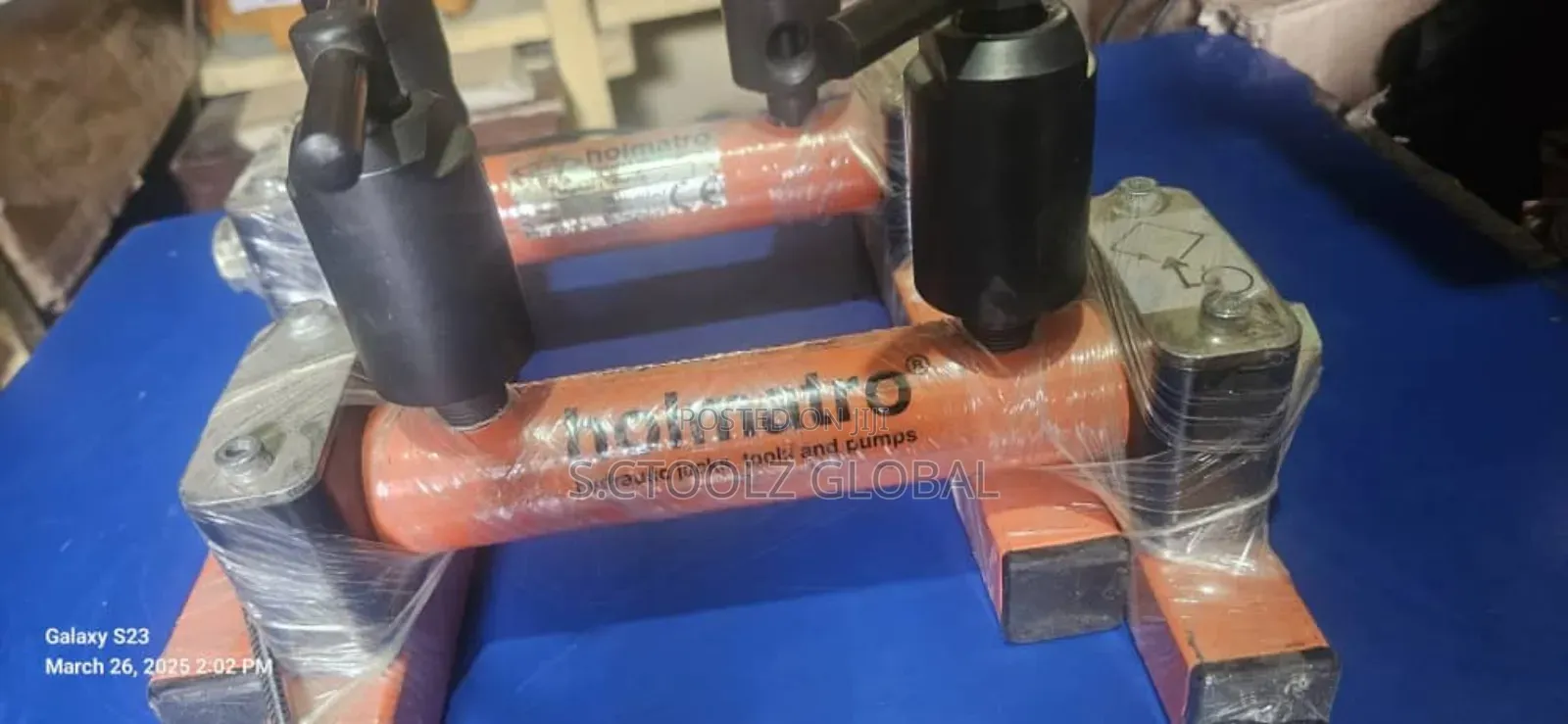 Holmatro Pump