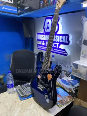 Photo - 6 Strings Electric Lead Quitar