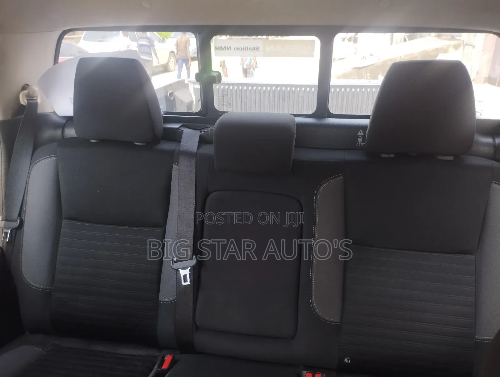 Nissan Navara 2022 White