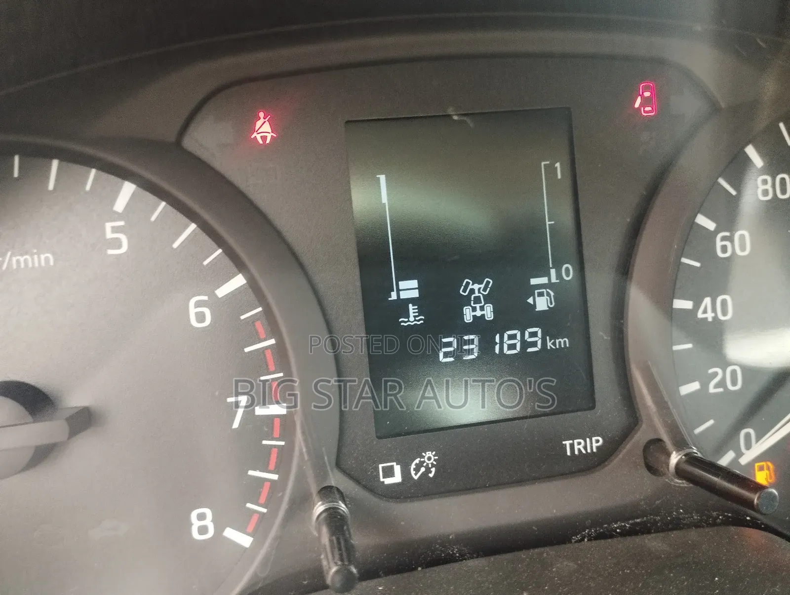 Nissan Navara 2022 White