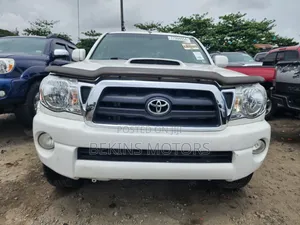 Toyota Tacoma 2011 White
