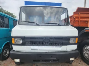 Foreign Used Mercedes-Benz 2004 White