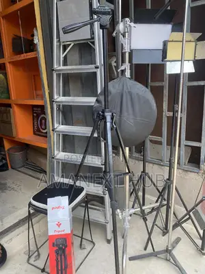 High Quality Phone Tripod Stand