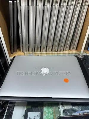 Laptop Apple MacBook Air 2015 8GB Intel Core I7 SSD 256GB