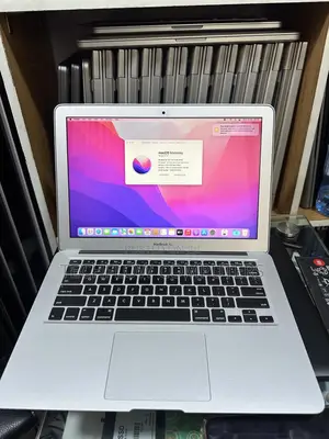 Laptop Apple MacBook Air 2015 8GB Intel Core I7 SSD 256GB